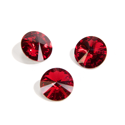 1122-SS47-007:  10.8mm (SS47) Scarlet Foil Rivoli  |  1 pc 