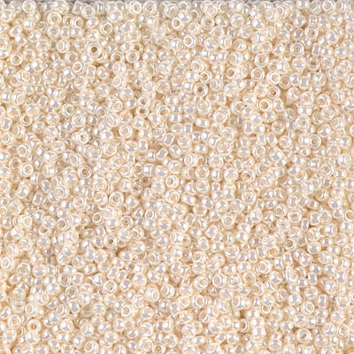 15-592:  15/0 Antique Ivory Pearl Ceylon Miyuki Seed Bead 