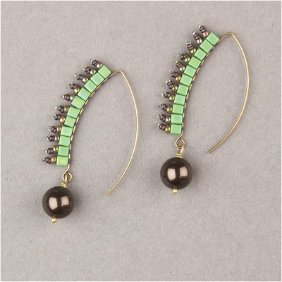 15-953:  15/0 24kt Gold Lined Light Aqua Miyuki Seed Bead - 15-953*