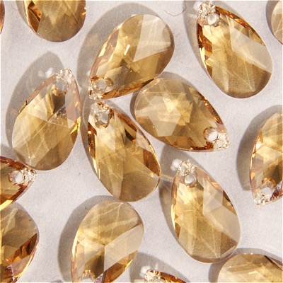 2-6106-006:  16mm Lt Colorado Topaz Pear-Shaped Pendant  |  6 pcs 