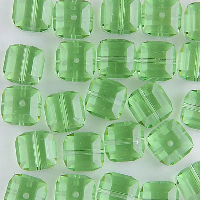 282-180-PER:  8mm Peridot Swarovski Crystal Cube (12 pcs) 