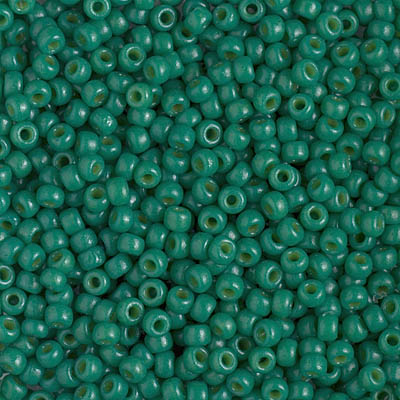8-4477:  8/0 Duracoat Dyed Opaque Spruce Miyuki Seed Bead 