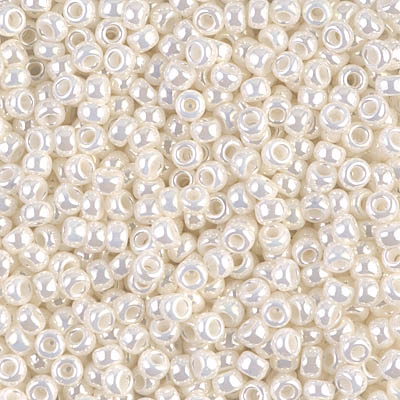 8-591:  8/0 Ivory Pearl Ceylon Miyuki Seed Bead 