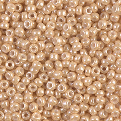 8-593:  8/0 Light Caramel Ceylon Miyuki Seed Bead 