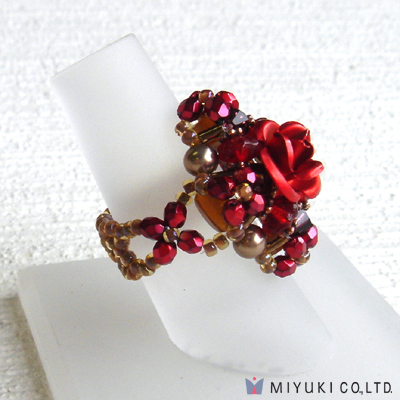 BFK-118:  Miyuki Carmen Rose Ring Kit 
