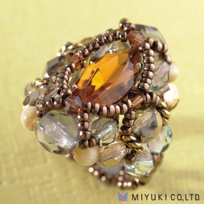 BO-089-2:  Miyuki Topaz Courtly Ring Kit 