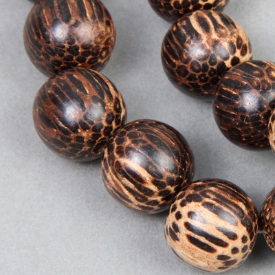 RN-0054:  Old Palmwood Round 15mm 